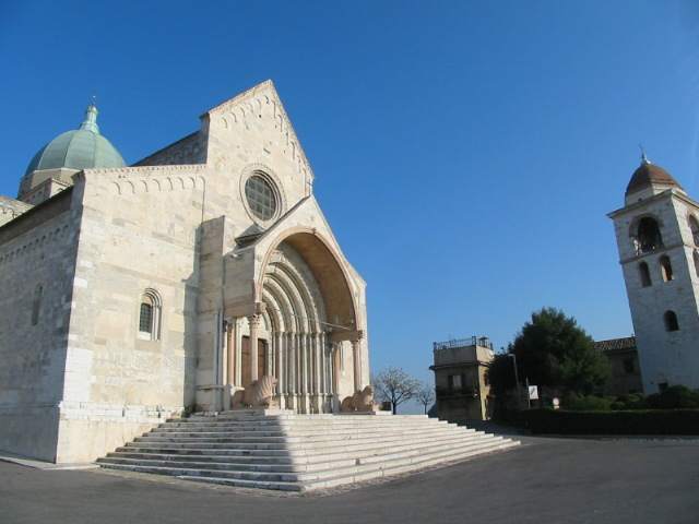 Die Kathedrale S. Ciriaco in Ancona