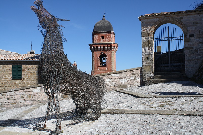 Ingresso al castello di Frontone