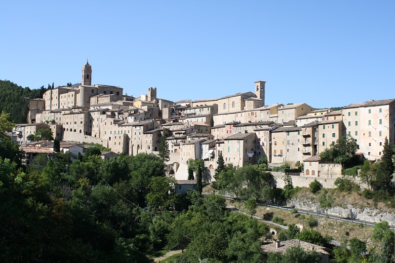 Vista da ovest di Serra San Quirico