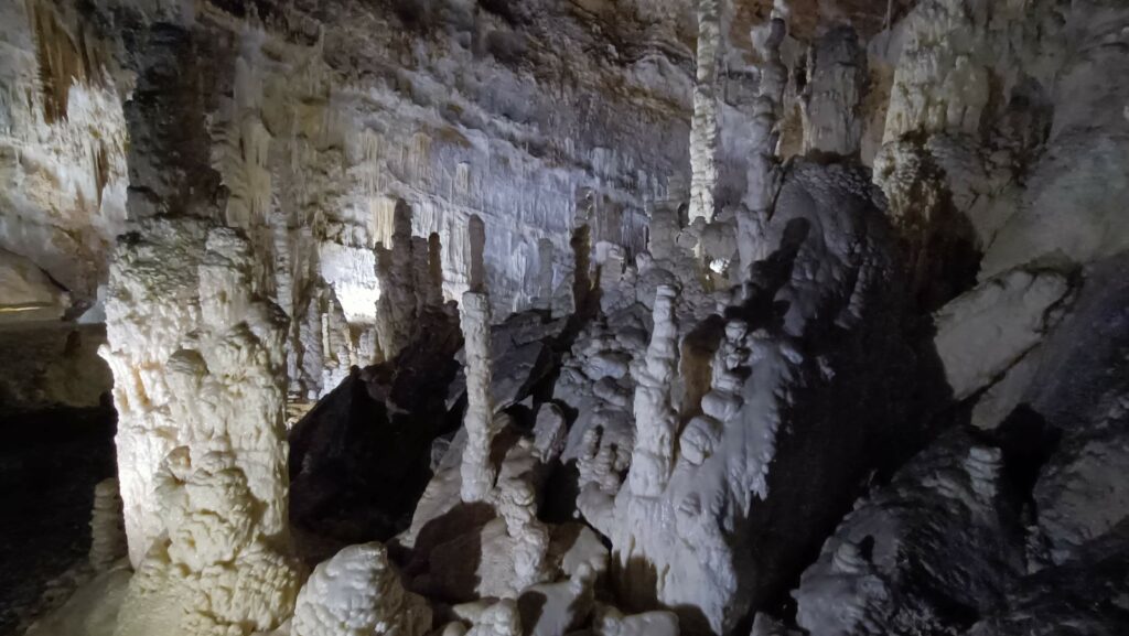 grote di frasassi madonnina